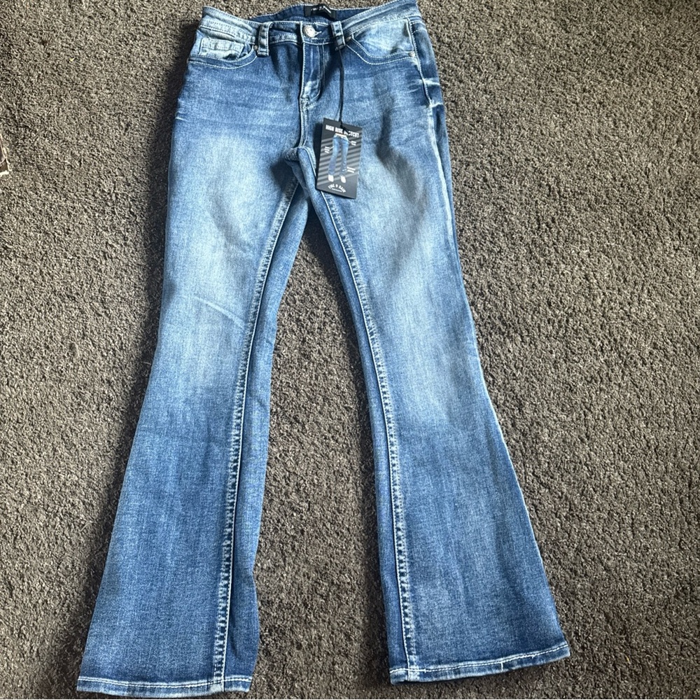 Classic Blue High Rise Boot cut Jeans for Women Fire and Rain NWT